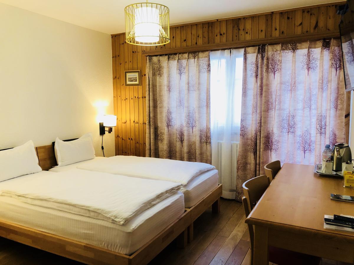 Qi-Lin Hotel Restaurant Ayer エクステリア 写真
