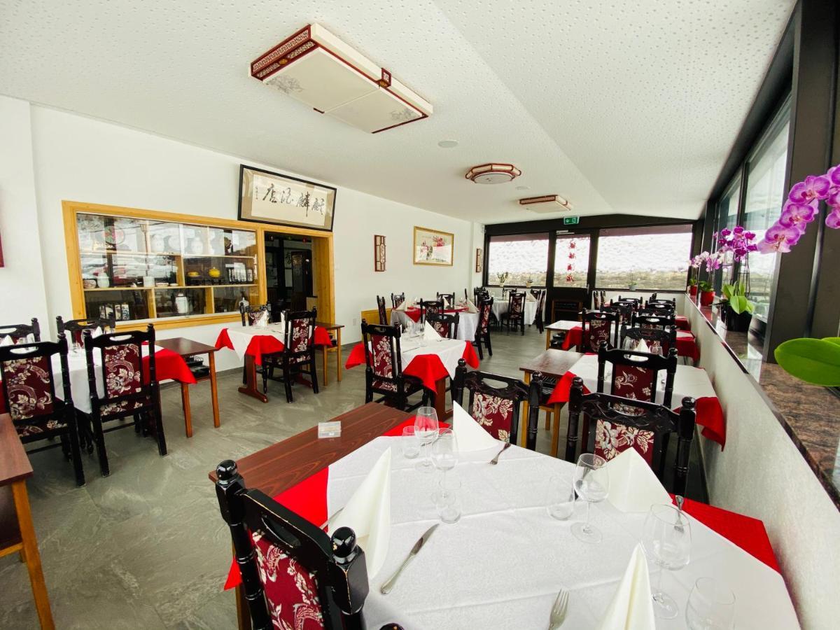 Qi-Lin Hotel Restaurant Ayer エクステリア 写真