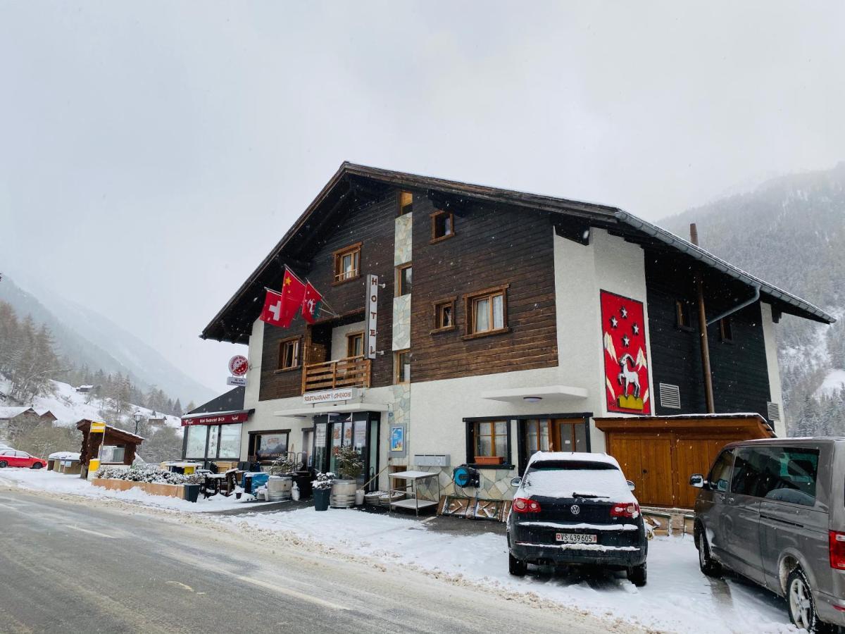 Qi-Lin Hotel Restaurant Ayer エクステリア 写真